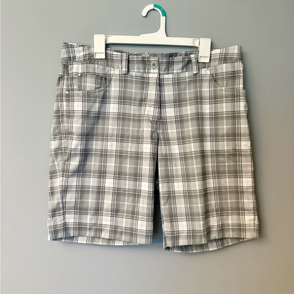 Nike Other - Nike Golf Tour Performance Dri Fit Men's Plaid Athletic Shorts — White and Gray